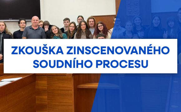 Zkouška zinscenovaného soudního procesu